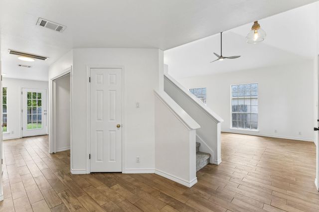 2800 Little Elm TRL, Cedar Park, TX 78613