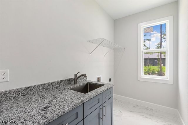 343 Desoto BLVD N, Naples, FL 34120