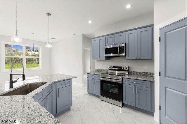 343 Desoto BLVD N, Naples, FL 34120
