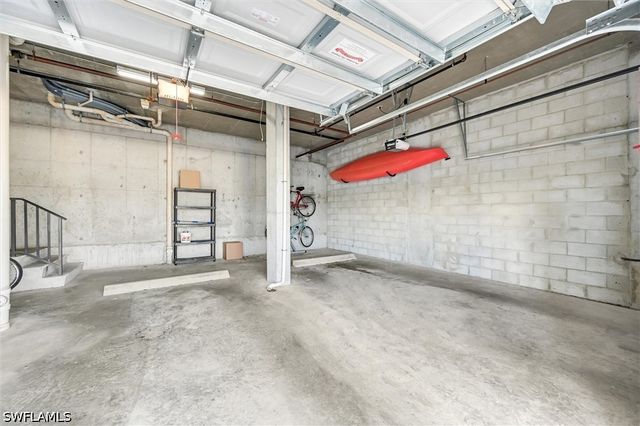 17 Bluebill AVE 803, Naples, FL 34108