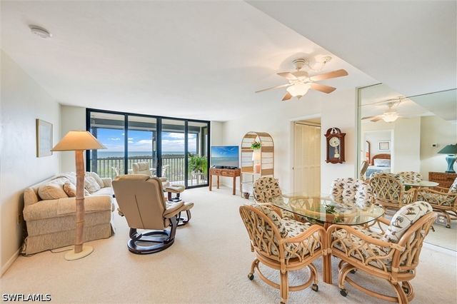 17 Bluebill AVE 803, Naples, FL 34108