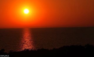 17 Bluebill AVE 803, Naples, FL 34108