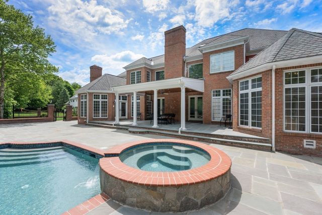 15 Brown Street, Weston, MA 02493