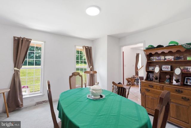 439 MEADOW DR, Lincoln University, PA 19352
