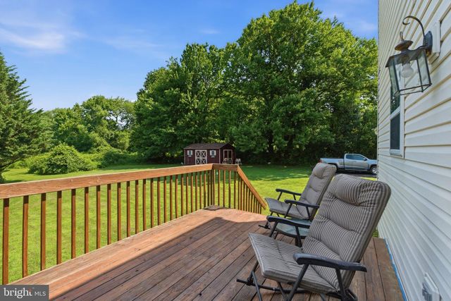 439 MEADOW DR, Lincoln University, PA 19352