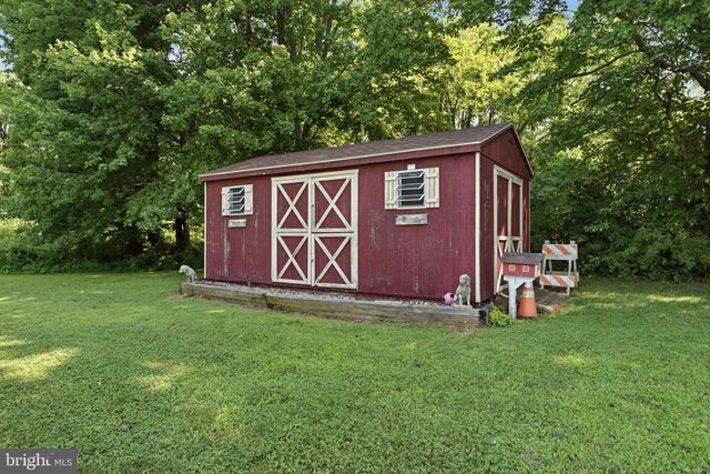 439 MEADOW DR, Lincoln University, PA 19352