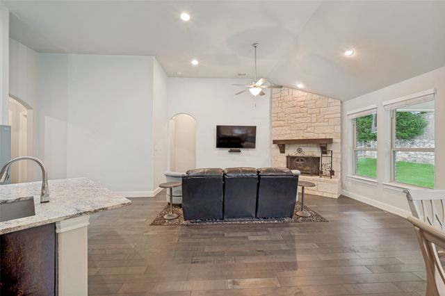 120 Shadow Creek Lane, Hickory Creek, TX 75065