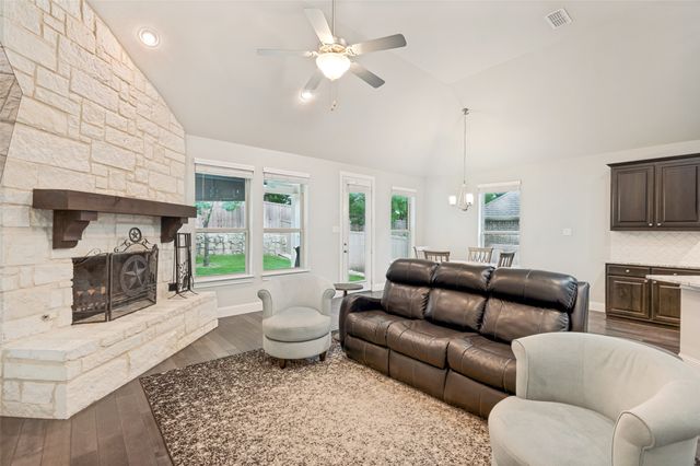 120 Shadow Creek Lane, Hickory Creek, TX 75065