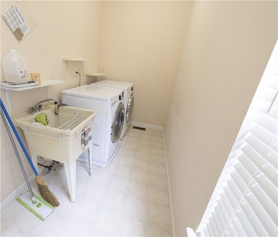 203 Chadwick Trail, Cranberry Twp, PA 16066