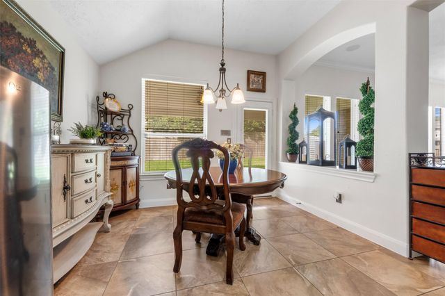 2521 Twisting Pine Court, Kingwood, TX 77345