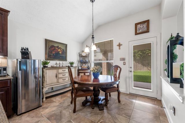 2521 Twisting Pine Court, Kingwood, TX 77345