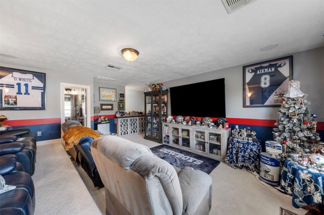 2521 Twisting Pine Court, Kingwood, TX 77345