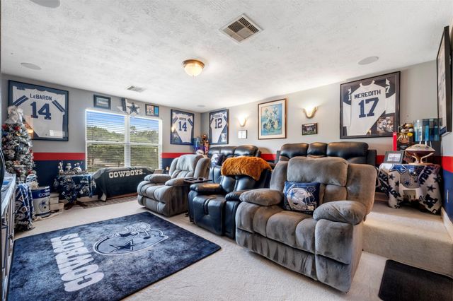 2521 Twisting Pine Court, Kingwood, TX 77345