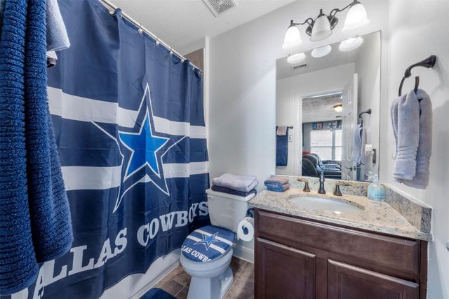 2521 Twisting Pine Court, Kingwood, TX 77345