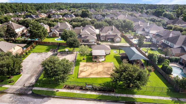 2521 Twisting Pine Court, Kingwood, TX 77345