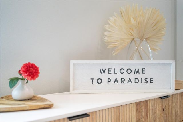 1915 TULIP DRIVE, Sarasota, FL 34239