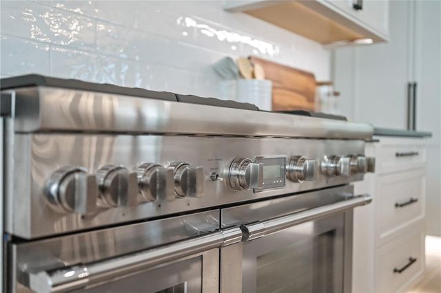 1915 TULIP DRIVE, Sarasota, FL 34239