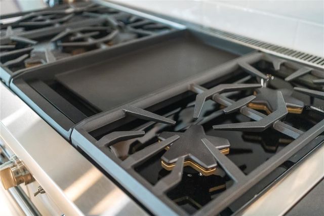 1915 TULIP DRIVE, Sarasota, FL 34239