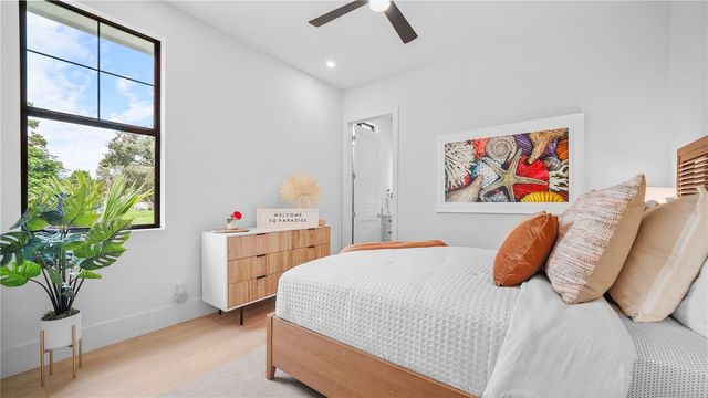 1915 TULIP DRIVE, Sarasota, FL 34239