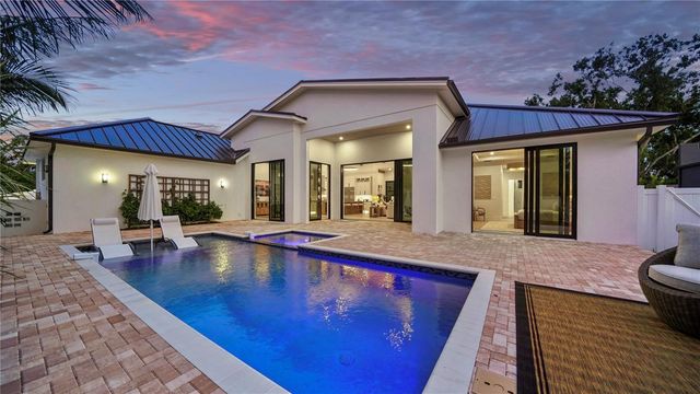 1915 TULIP DRIVE, Sarasota, FL 34239