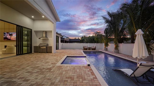 1915 TULIP DRIVE, Sarasota, FL 34239
