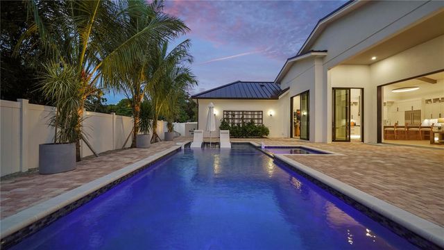 1915 TULIP DRIVE, Sarasota, FL 34239