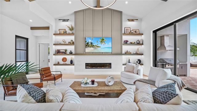 1915 TULIP DRIVE, Sarasota, FL 34239