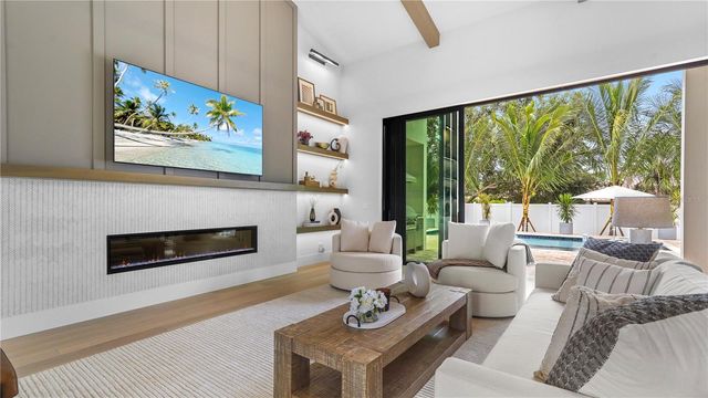 1915 TULIP DRIVE, Sarasota, FL 34239