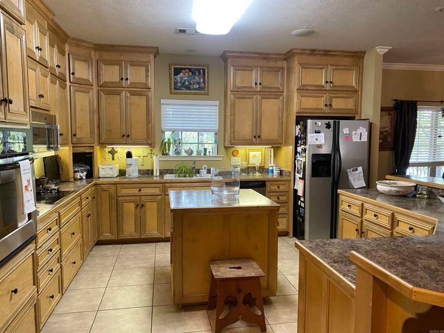 6 Maplewood West, Heber Springs, AR 72543