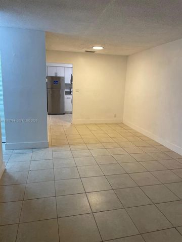 210 NE 40th Ct 1-2, Oakland Park, FL 33334