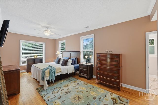 8818 Whitefield Avenue, Savannah, GA 31406