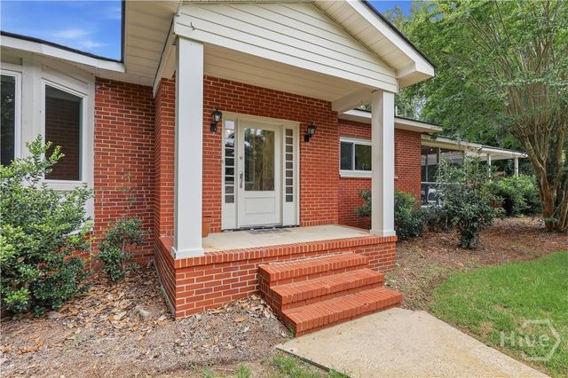 8818 Whitefield Avenue, Savannah, GA 31406