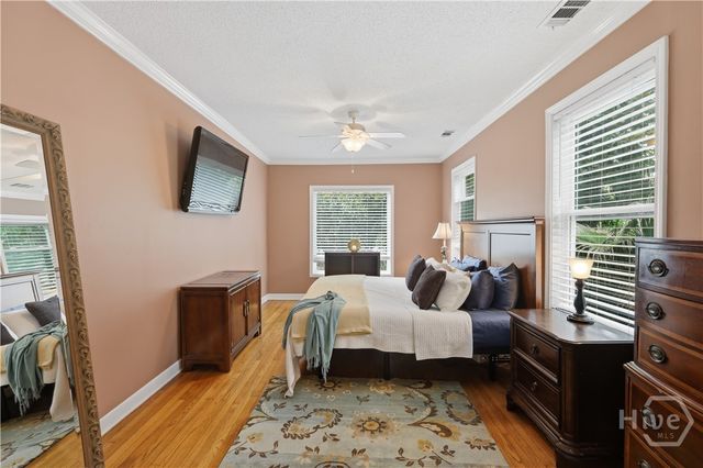 8818 Whitefield Avenue, Savannah, GA 31406