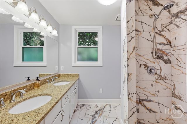 8818 Whitefield Avenue, Savannah, GA 31406