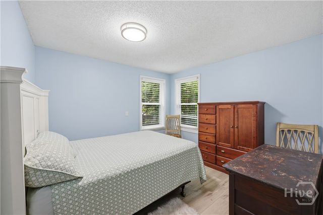 8818 Whitefield Avenue, Savannah, GA 31406