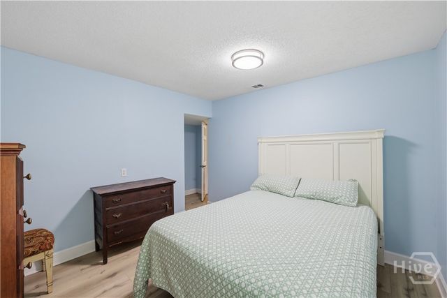 8818 Whitefield Avenue, Savannah, GA 31406