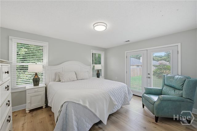 8818 Whitefield Avenue, Savannah, GA 31406