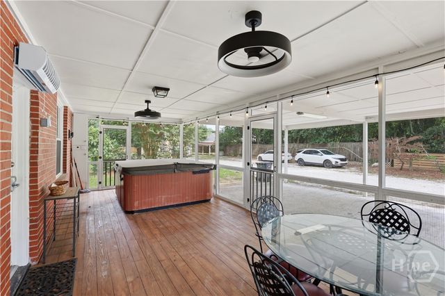 8818 Whitefield Avenue, Savannah, GA 31406