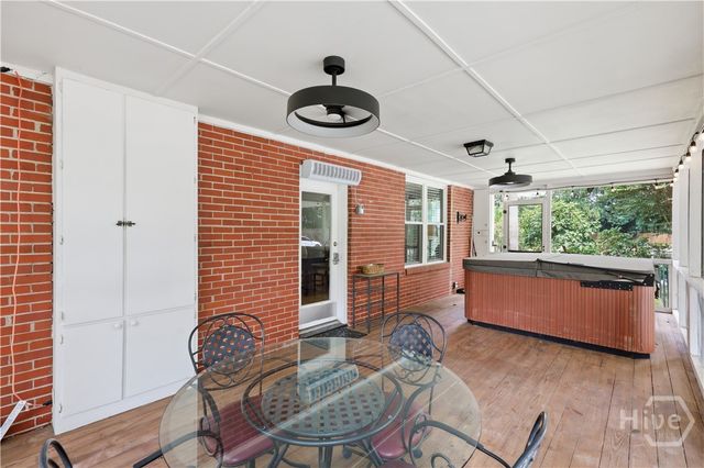 8818 Whitefield Avenue, Savannah, GA 31406