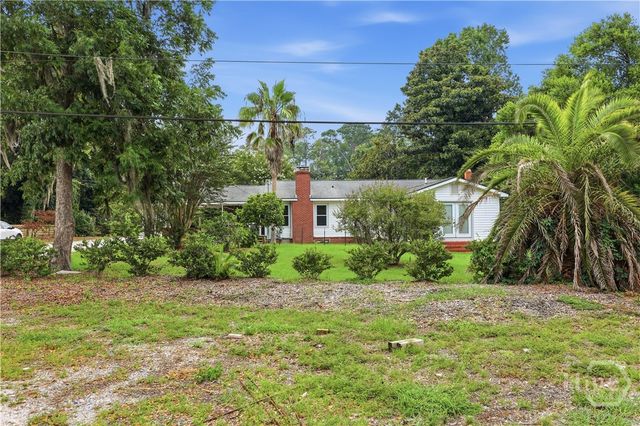 8818 Whitefield Avenue, Savannah, GA 31406