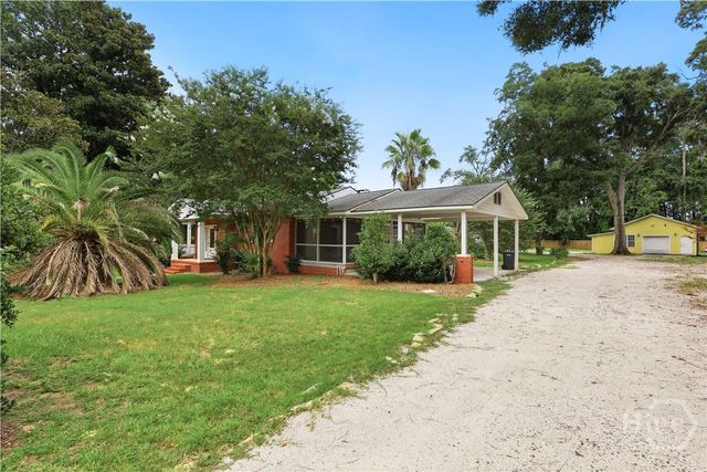 8818 Whitefield Avenue, Savannah, GA 31406
