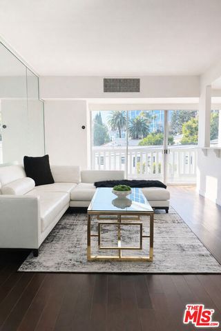 999 N Doheny Drive 211, West Hollywood, CA 90069