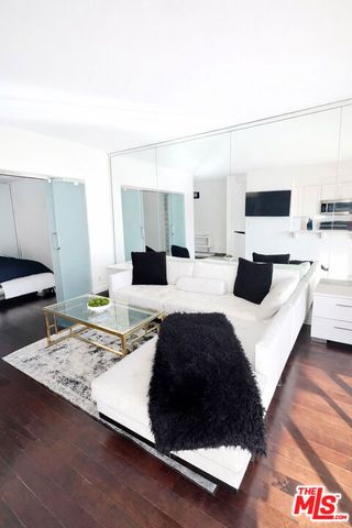 999 N Doheny Drive 211, West Hollywood, CA 90069