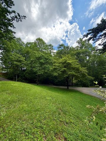 119 Ashlan Trail, Hayesville, NC 28904