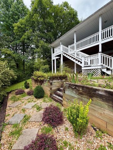119 Ashlan Trail, Hayesville, NC 28904