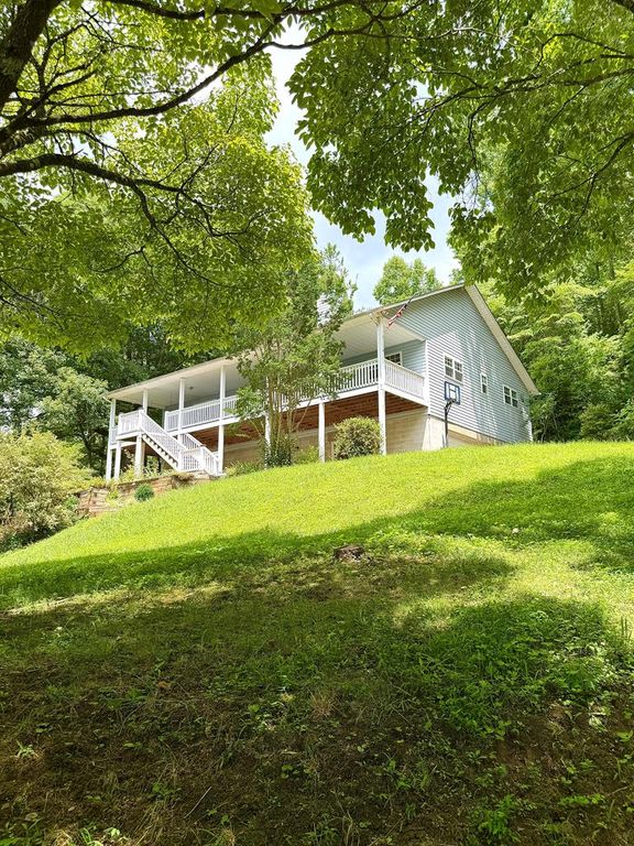 119 Ashlan Trail, Hayesville, NC 28904