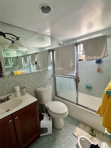 1340 Lincoln Rd 400, Miami Beach, FL 33139