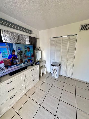 1340 Lincoln Rd 400, Miami Beach, FL 33139