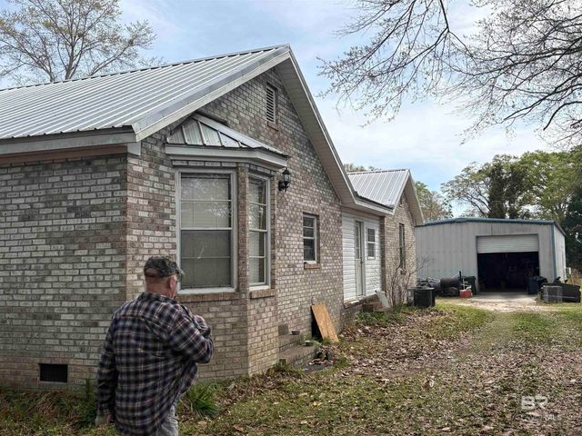 24200 Waterworld Road, Robertsdale, AL 36567