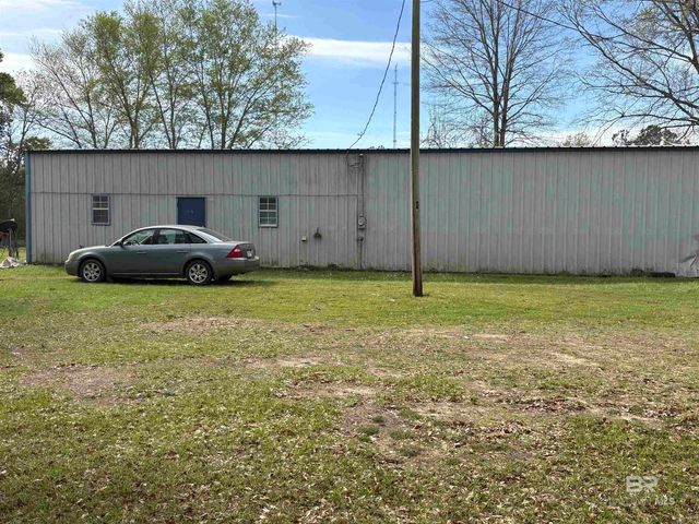 24200 Waterworld Road, Robertsdale, AL 36567